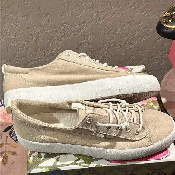 Keds Women's Beige Canvas Sneakers NWOT - Picture 5 of 6